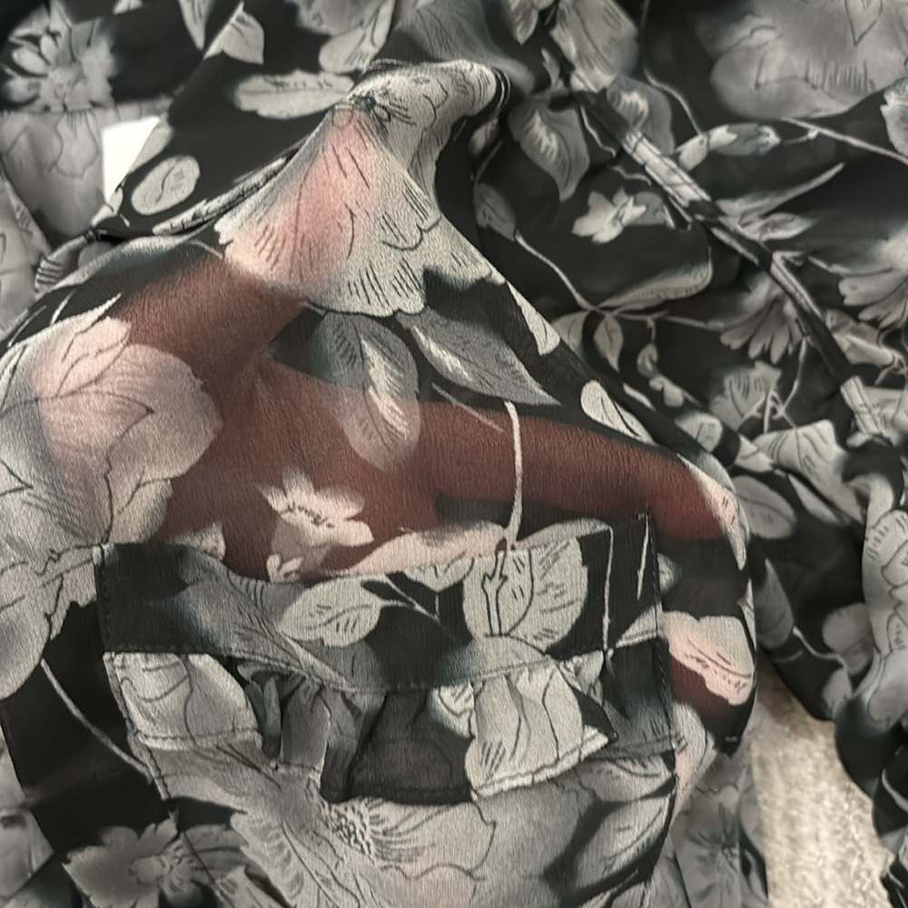 Worn Once And In Amazing Condition! - image 3